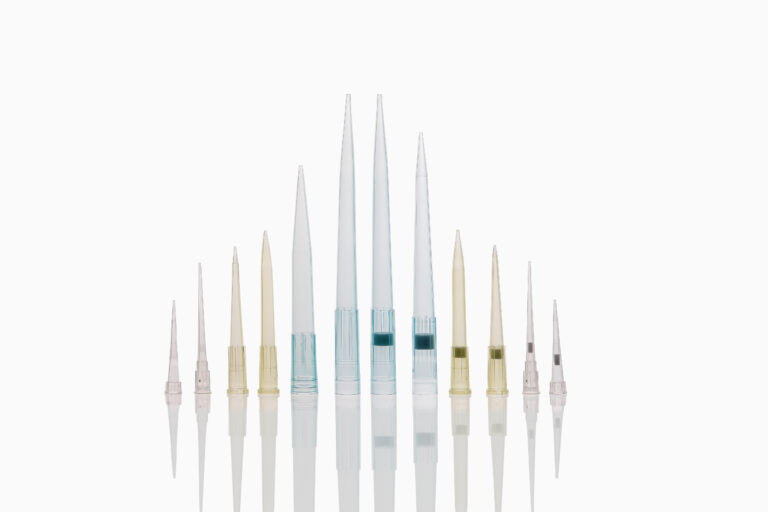 Pipette tips in multiple sizes and filter configurations
